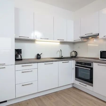 Two Bedroom Apt With Parking And Terrace 2 Apartment Split